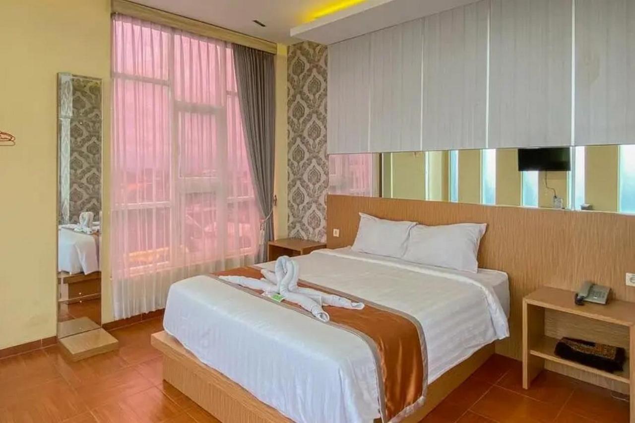De Malang Sweet Homestay Syariah Mitra Reddoorz Экстерьер фото