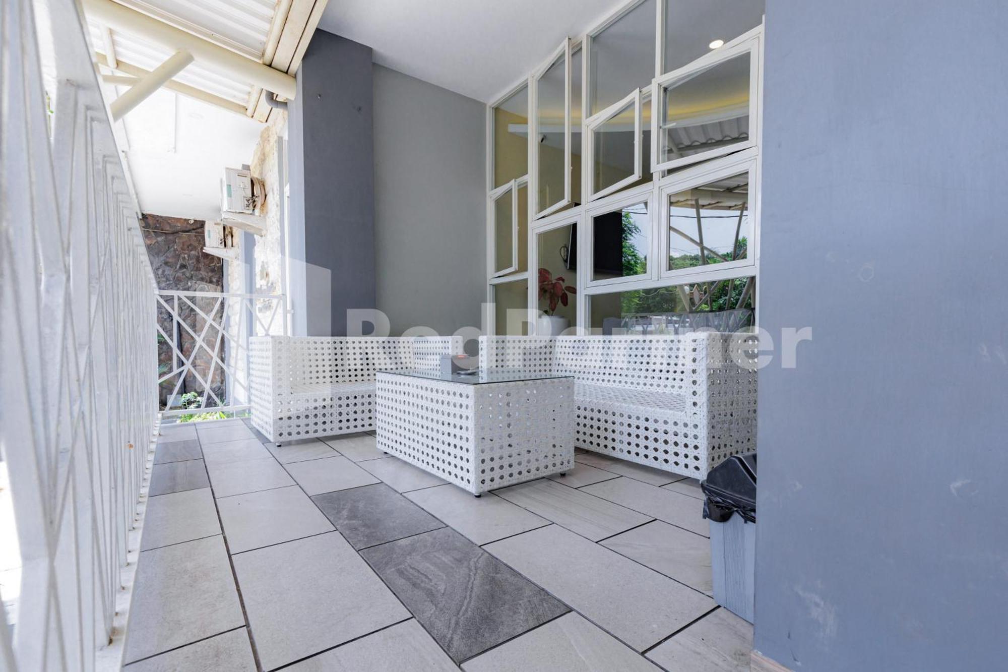 De Malang Sweet Homestay Syariah Mitra Reddoorz Экстерьер фото