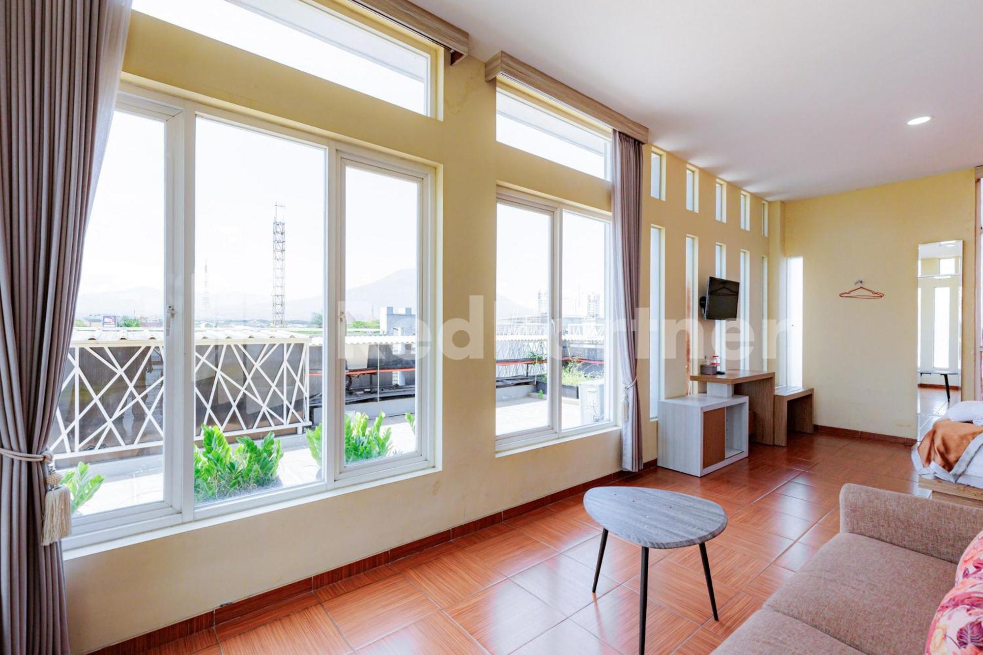 De Malang Sweet Homestay Syariah Mitra Reddoorz Экстерьер фото