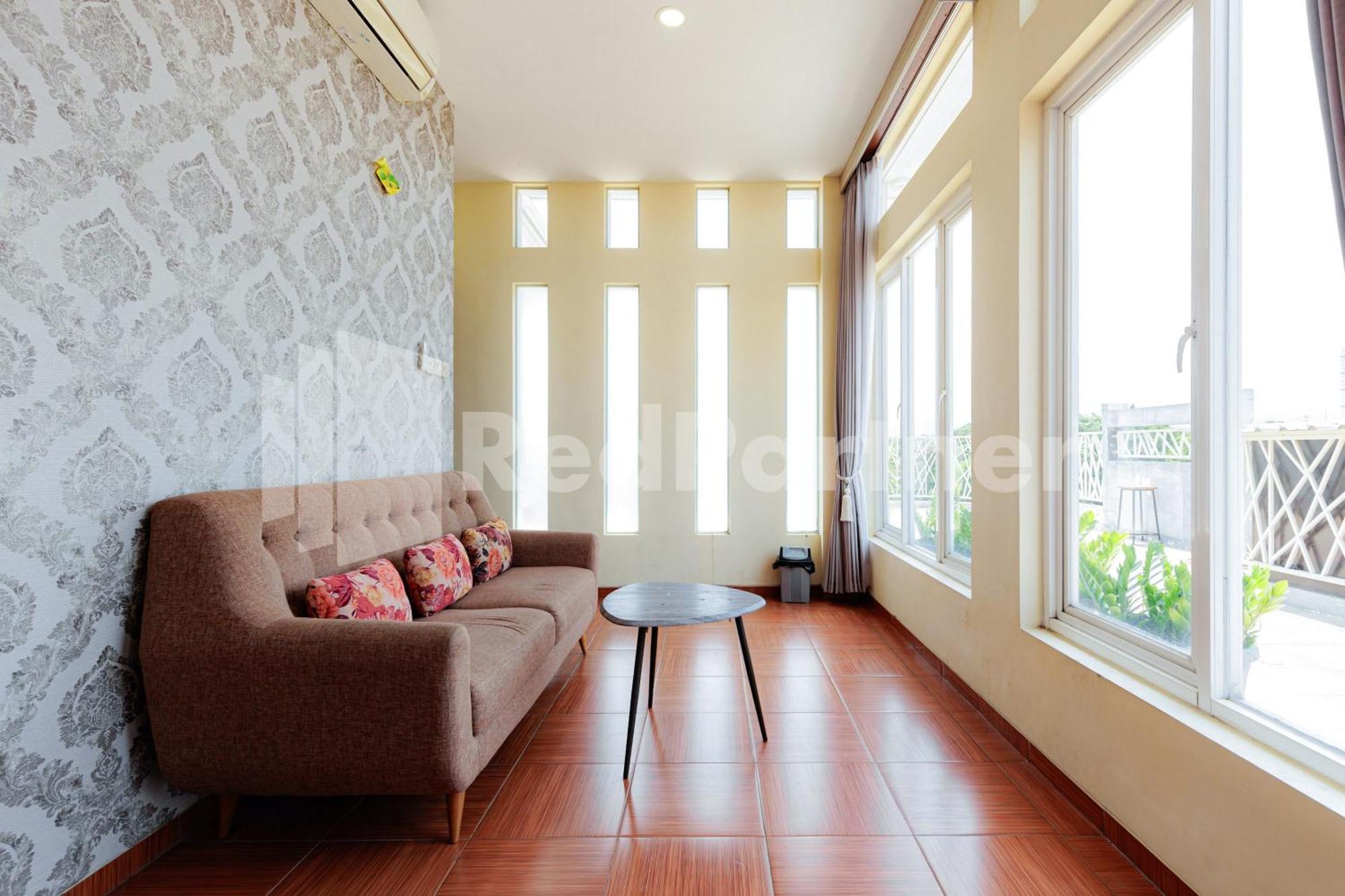 De Malang Sweet Homestay Syariah Mitra Reddoorz Экстерьер фото